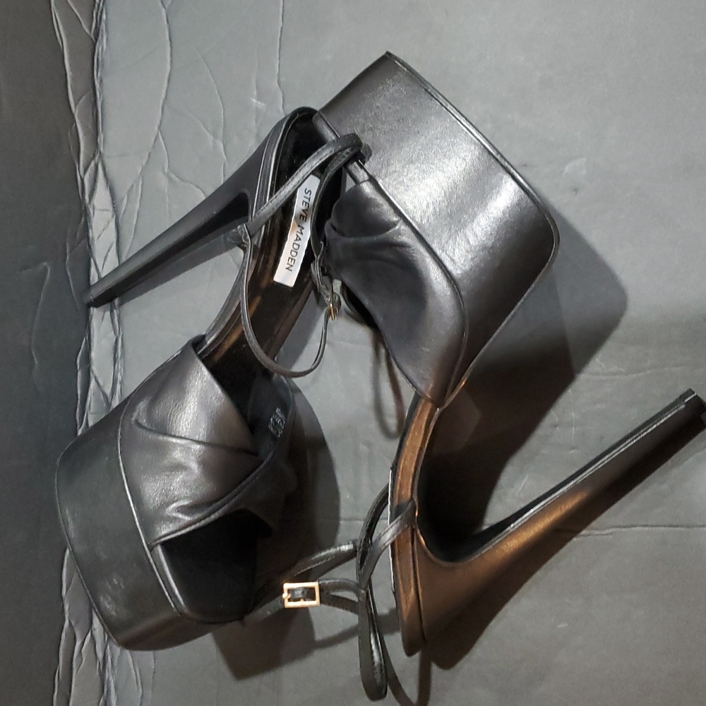 Steve Madden Maricella black twisted strap vamp platform stilettos heels size 10 - Picture 6 of 10